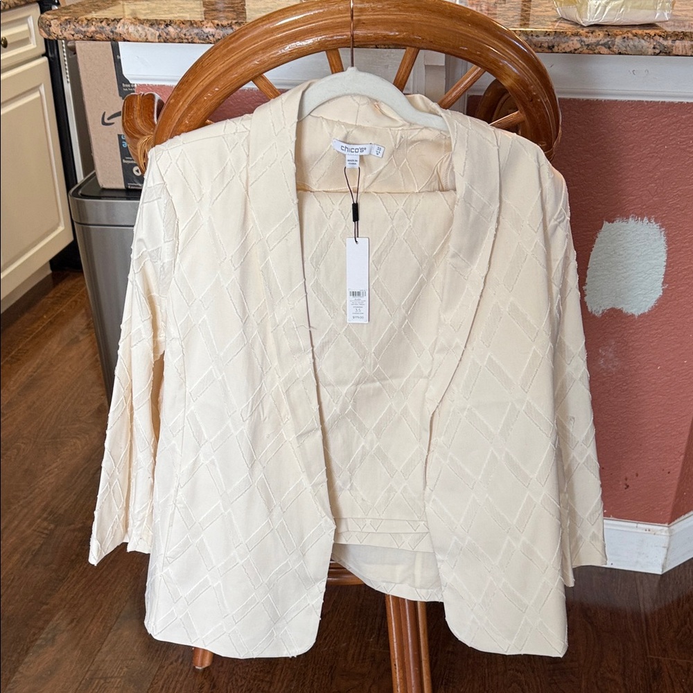 Chico's Textured Cream Blazer